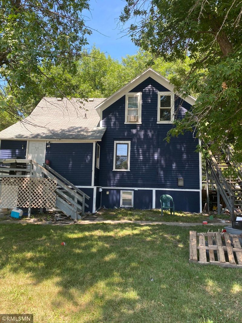913 20th Ave SE, Willmar, MN 56201