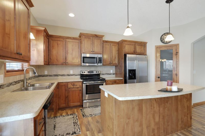 3329 119th Ave NE, Blaine, MN 55449
