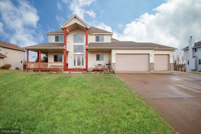 13000 Oakwood Dr, Rogers, MN 55374