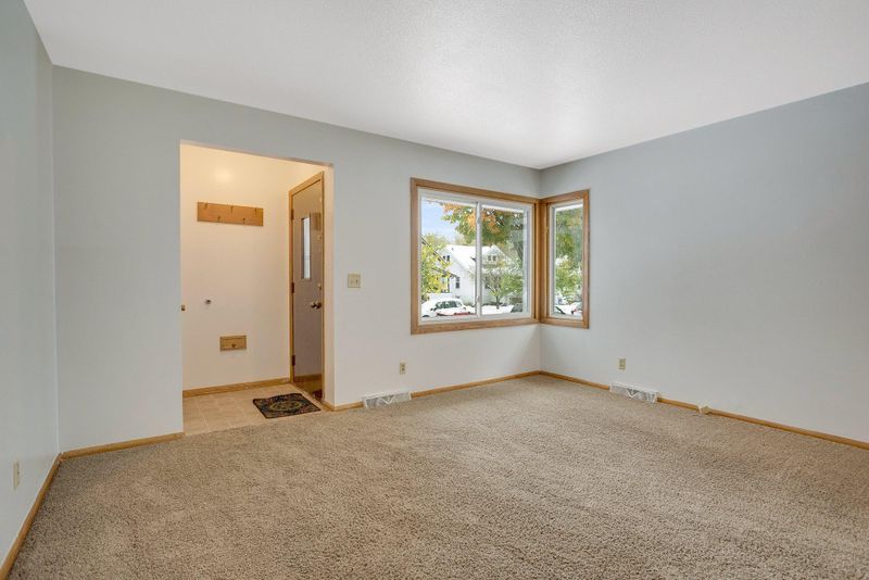 10951097 23rd Ave SE, Minneapolis, MN 55414