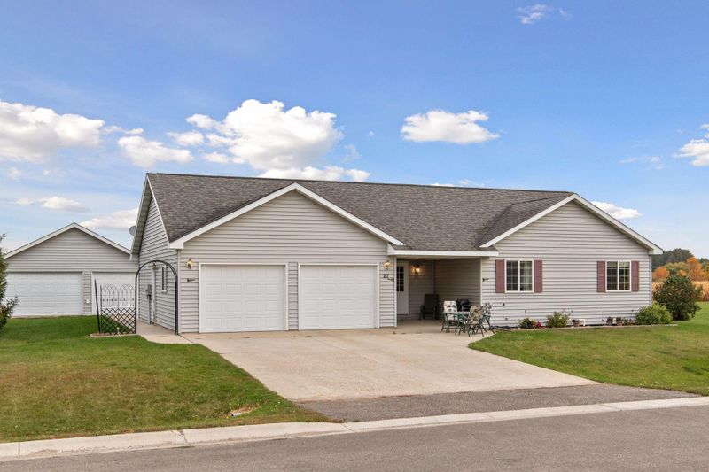 27 Tower St, Kensington, MN 56343