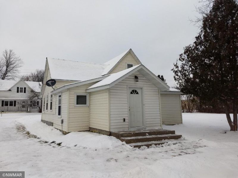 220 Brown St NE, Bagley, MN 56621