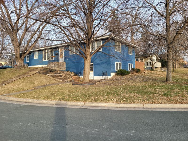 897 Walnut St, Hastings, MN 55033