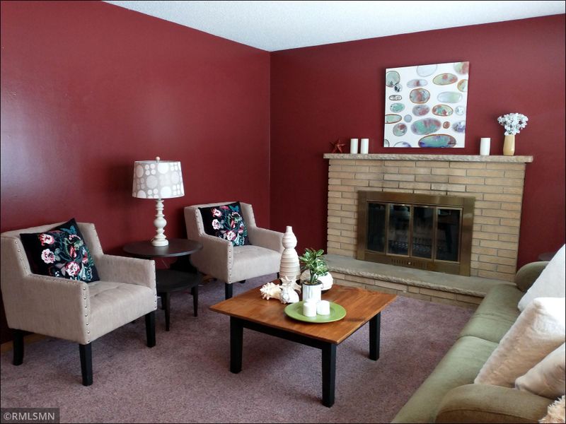 925 Madison St, Anoka, MN 55303