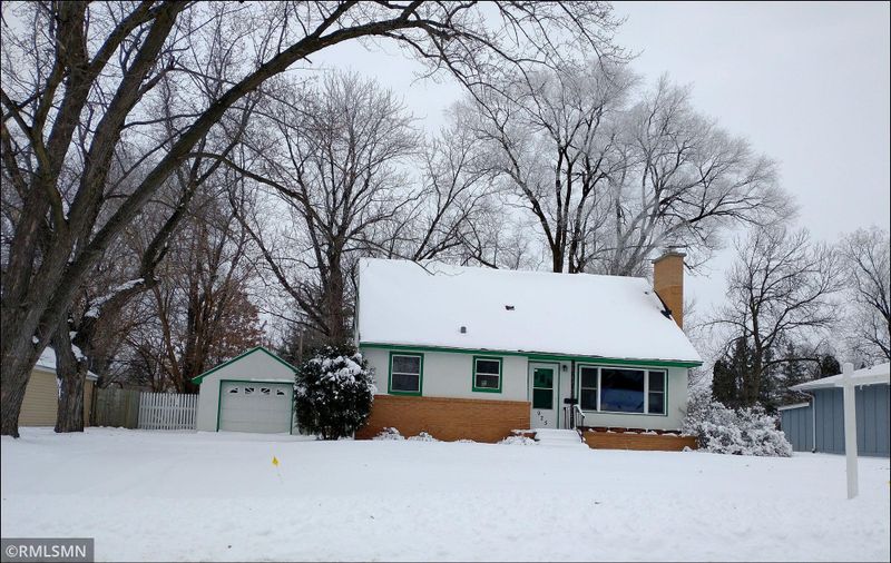 925 Madison St, Anoka, MN 55303