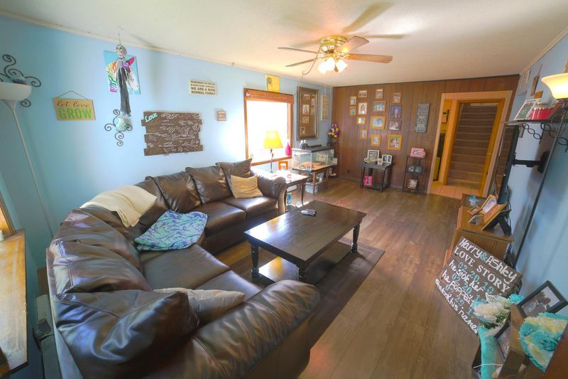 618 15th St N, Virginia, MN 55792