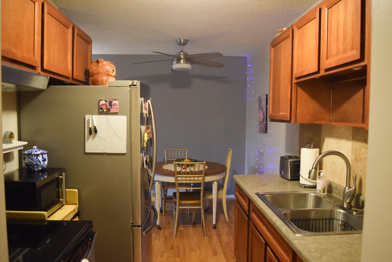 4530 Park Commons Dr #302, Saint Louis Park, MN 55416