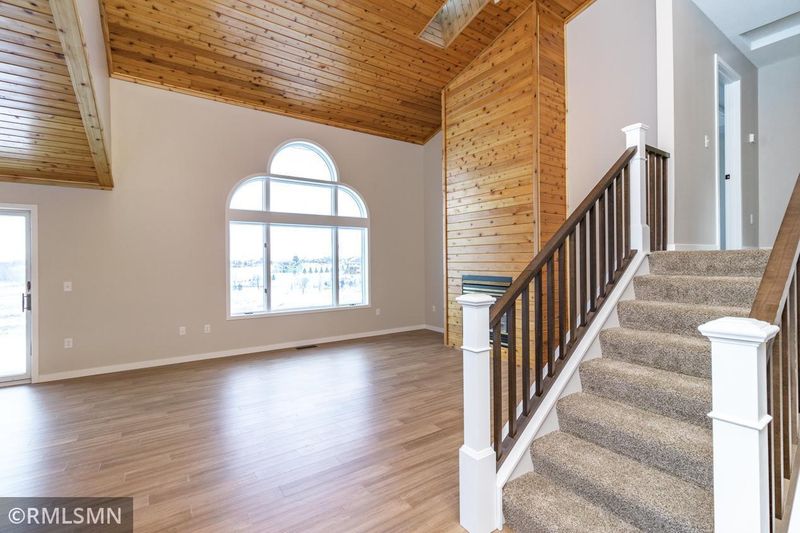 1270 Langford Trl, New Prague, MN 56071