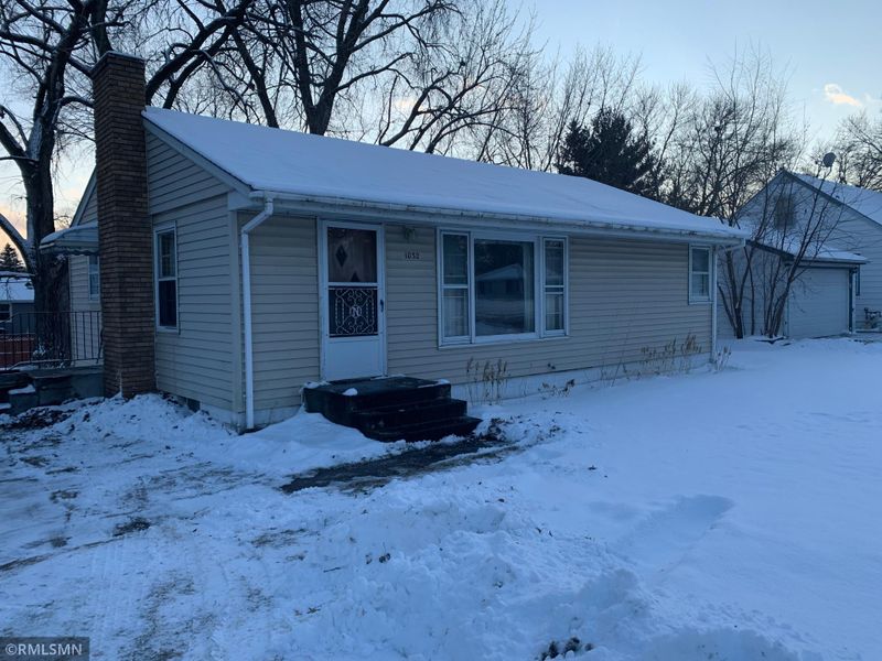 1032 County Road B W, Roseville, MN 55113