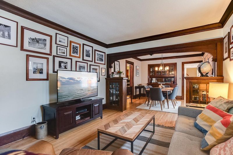 2163 Palace Ave, Saint Paul, MN 55105