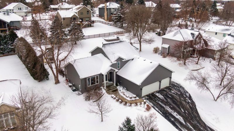 1020 Lecuyer Dr, Stillwater, MN 55082