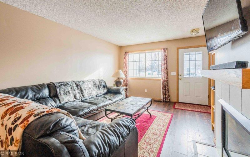 17323 Wilderness Trl SE, Prior Lake, MN 55372