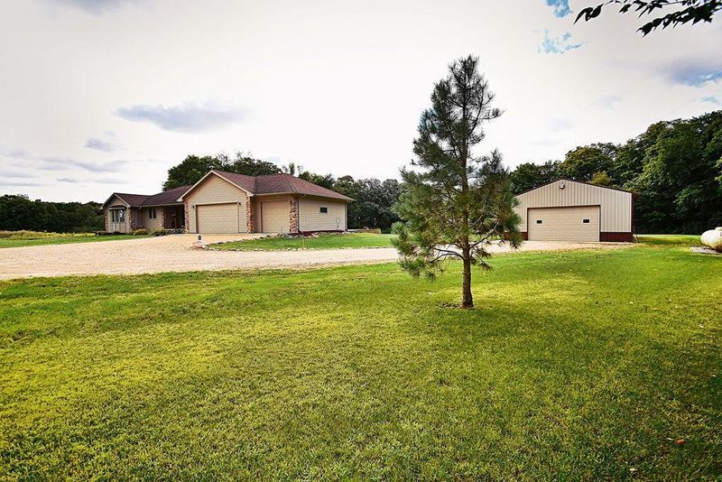 34633 316th St, Le Sueur, MN 56058