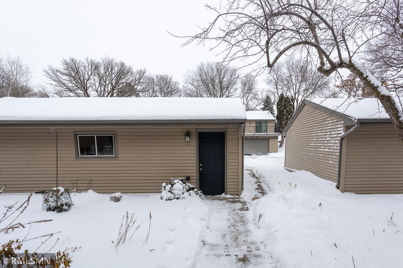 4357 Arden View Ct, New Brighton, MN 55112