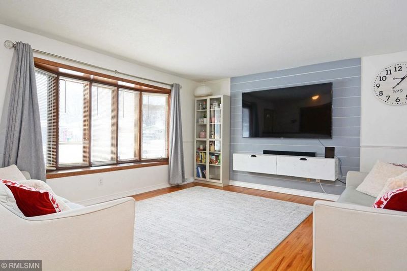8016 Colorado Ave N, Brooklyn Park, MN 55443