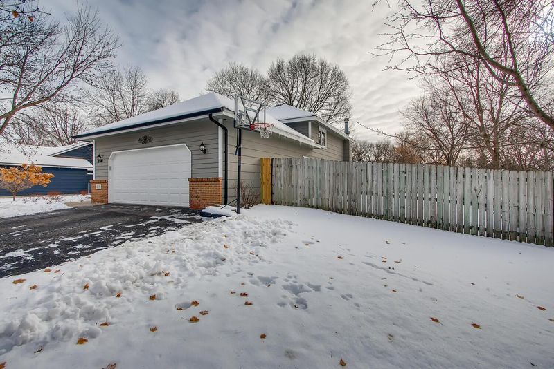 2146 130th Ave NW, Coon Rapids, MN 55448
