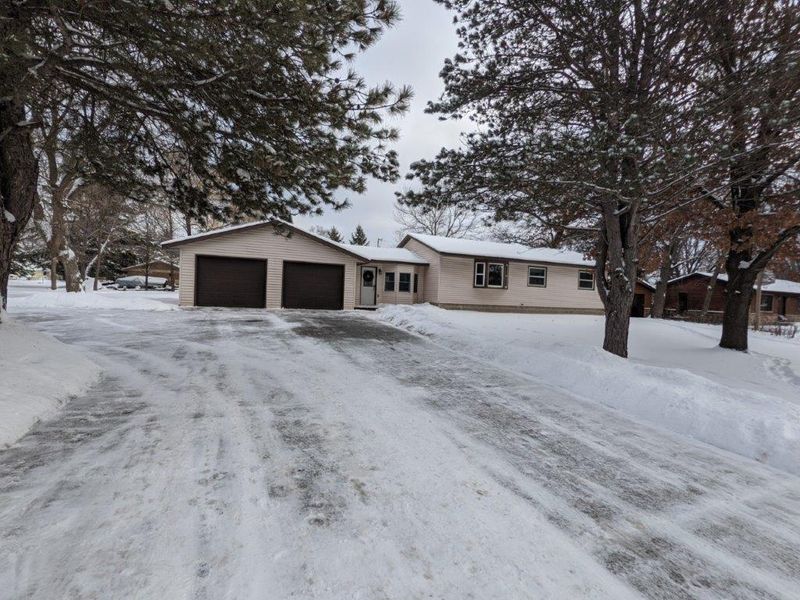 31155 Gable Ave, Stacy, MN 55079