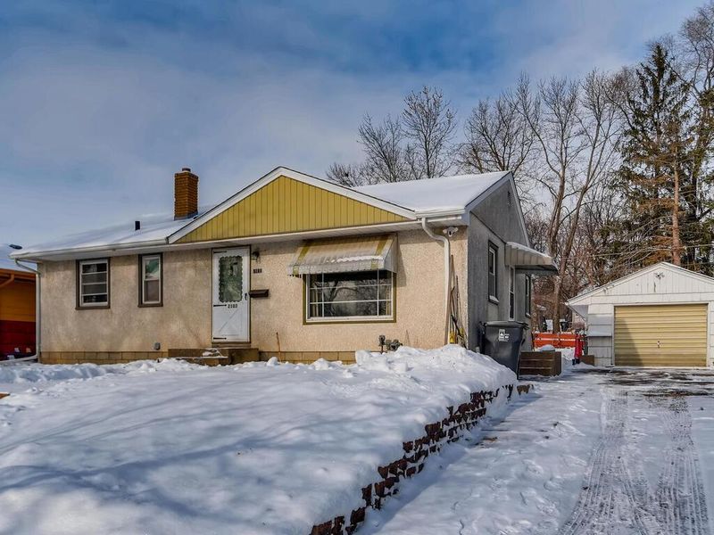 2103 Orange Ave E, Saint Paul, MN 55119