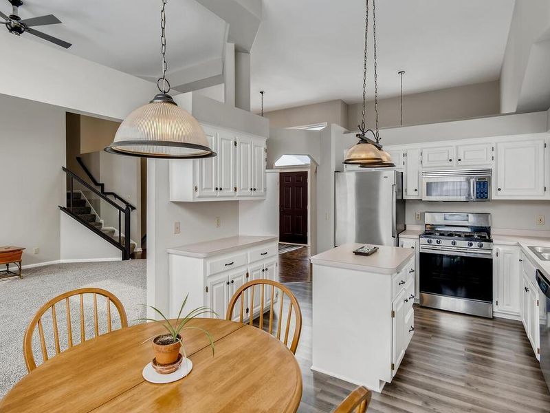 15732 Crystal Pa, Rosemount, MN 55068