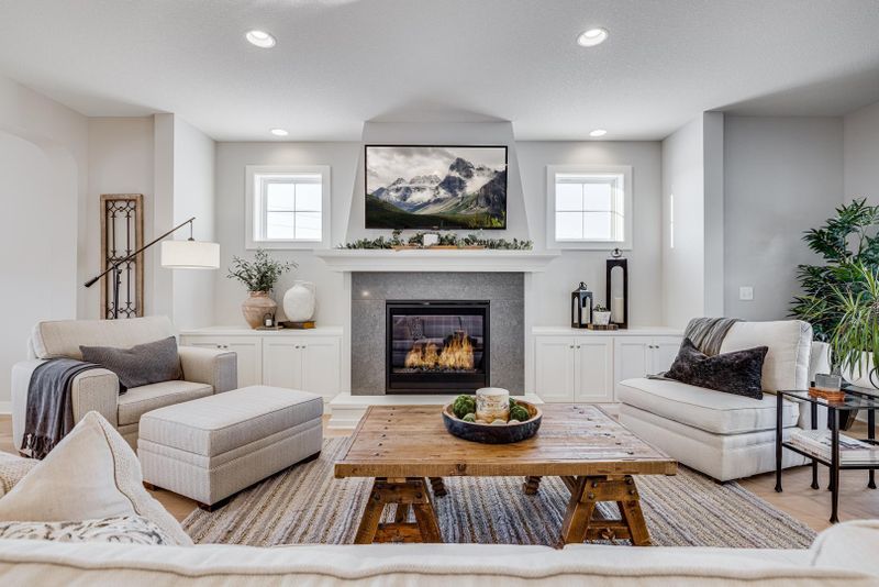 9924 Arrowwood Trl, Woodbury, MN 55129