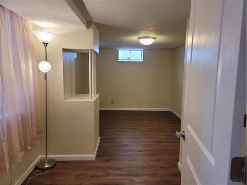 2171 5th St E, Saint Paul, MN 55119