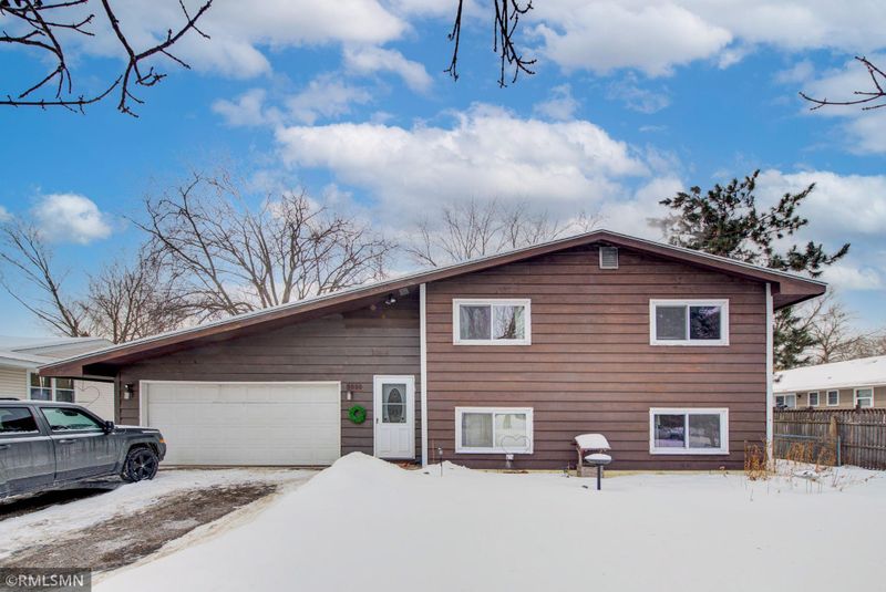 3050 115th Ave NW, Coon Rapids, MN 55433