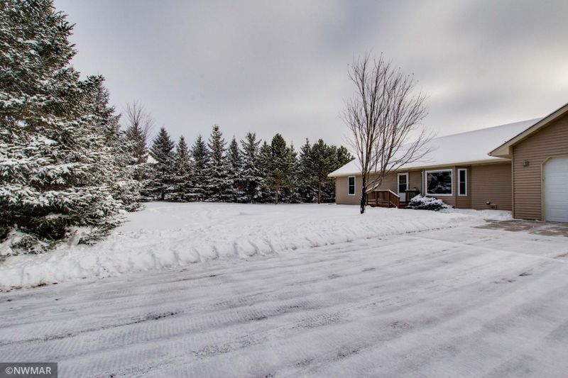 3242 Snowmass Dr NW, Bemidji, MN 56601