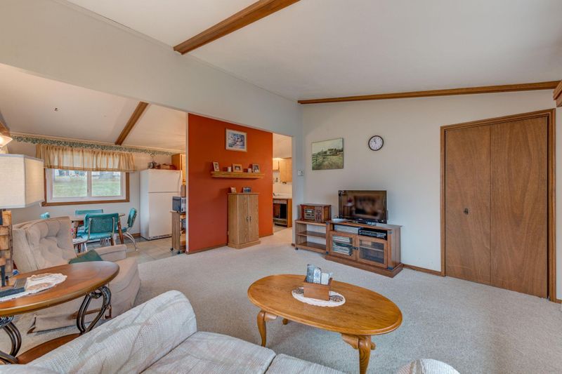 424 E Johnson St, River Falls, WI 54022