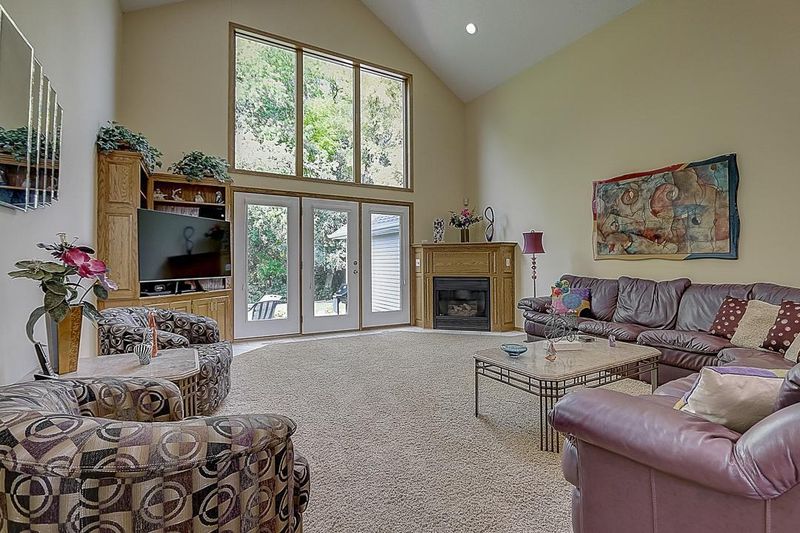 6495 Forestview Ln N, Maple Grove, MN 55369
