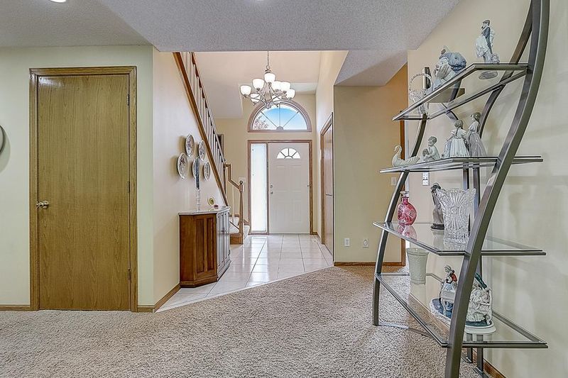 6495 Forestview Ln N, Maple Grove, MN 55369