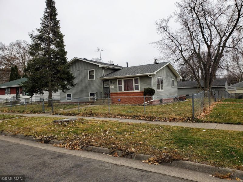 452 Lafond Ave, Saint Paul, MN 55103