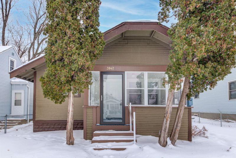 3842 Bryant Ave N, Minneapolis, MN 55412
