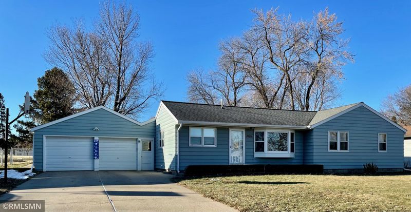 1026 Getty St S, Sauk Centre, MN 56378