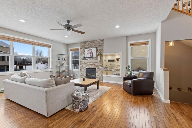 14285 Bloomfield Ct, Rosemount, MN 55068