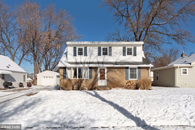 253 Arion St E, West Saint Paul, MN 55118