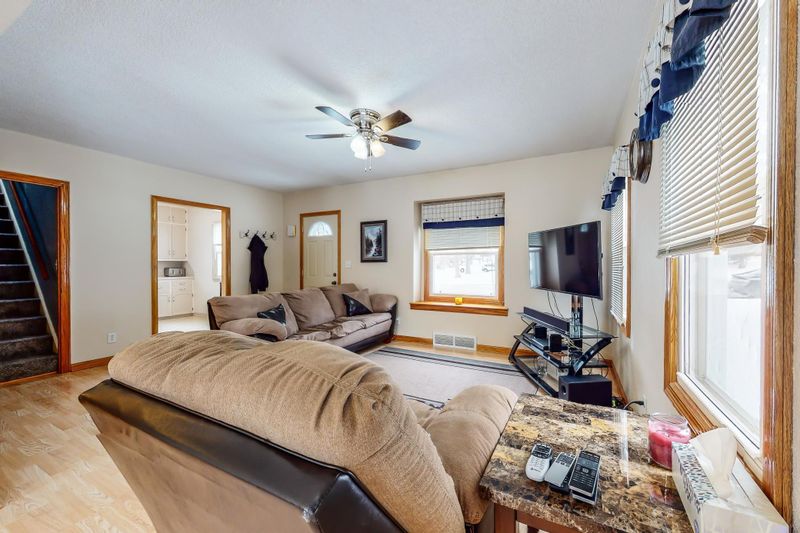 1040 East Ave, Zumbrota, MN 55992