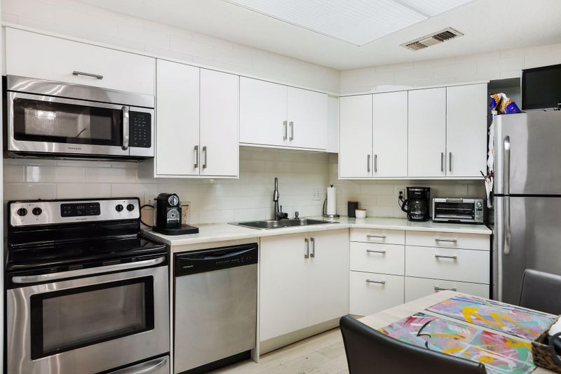 2265 Youngman Ave #202E, Saint Paul, MN 55116