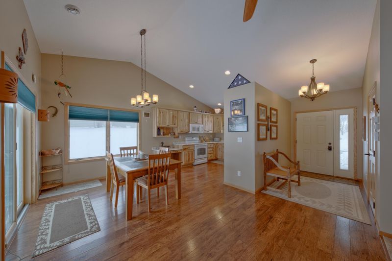 1606 Timber Ridge Ln, Grand Rapids, MN 55744
