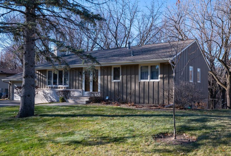 4309 Lodgepole Dr, Eagan, MN 55122