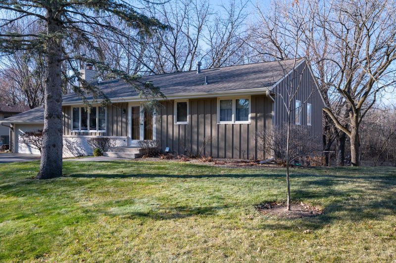 4309 Lodgepole Dr, Eagan, MN 55122