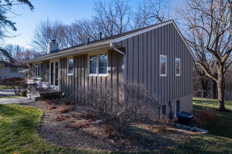 4309 Lodgepole Dr, Eagan, MN 55122