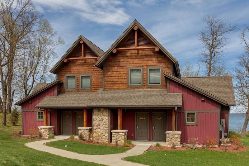 6946 Beach View Ln NW #215-2, Walker, MN 56484
