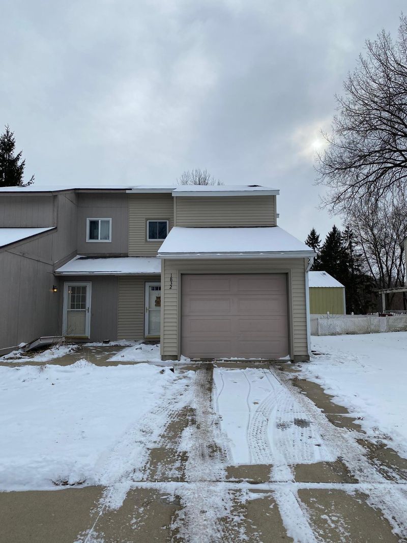 1832 28th St NW, Rochester, MN 55901