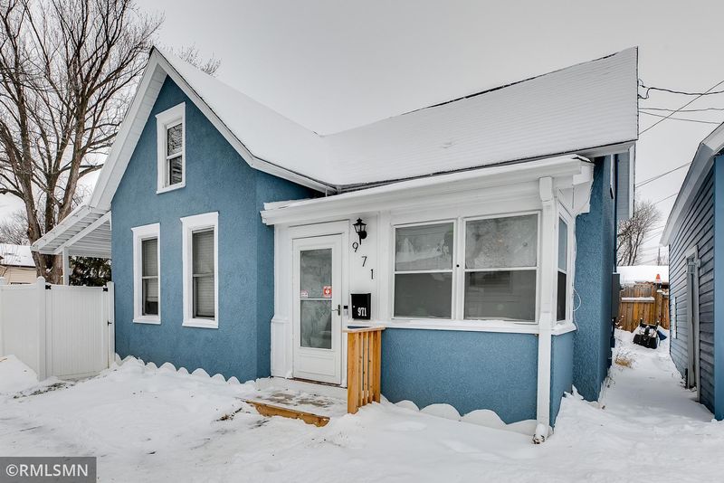 971 Mendota St, Saint Paul, MN 55106