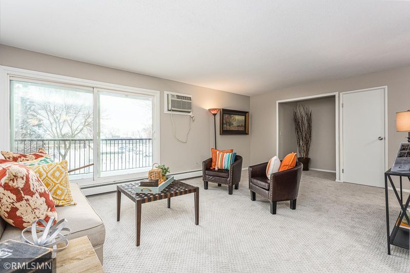 12854 Nicollet Ave #201, Burnsville, MN 55337