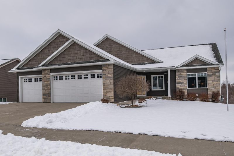2959 Pinewood Ridge Dr SE, Rochester, MN 55904
