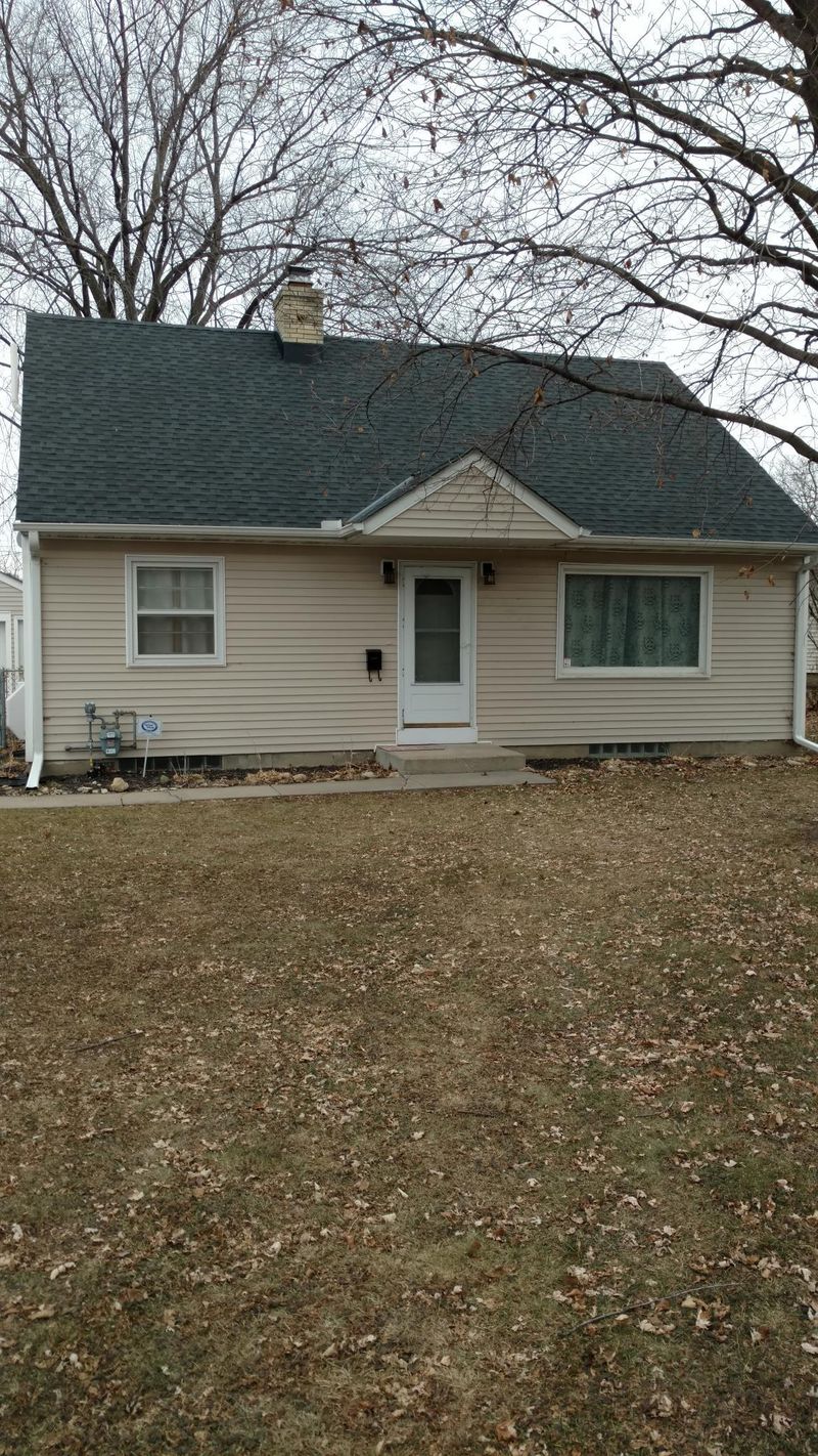 405 8 1/2 Ave NW, Rochester, MN 55901