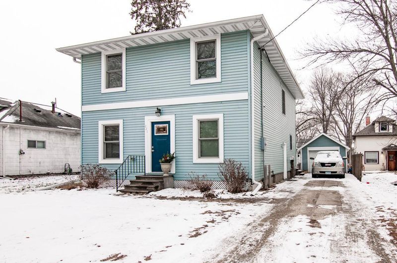 221 11th Ave NE, Rochester, MN 55906