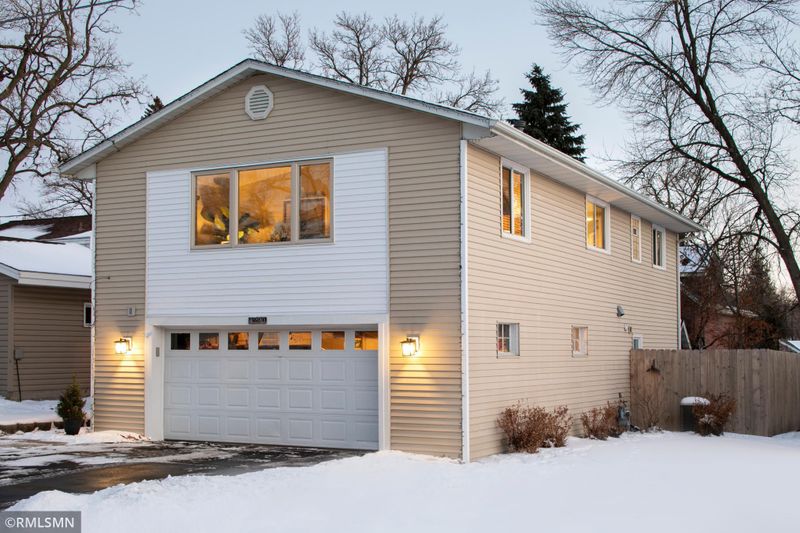 4290 Grainwood Cir NE, Prior Lake, MN 55372