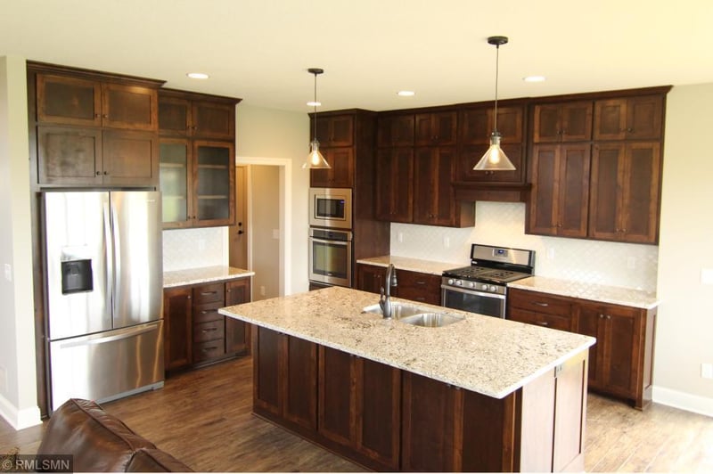 111 Forner Ln, Carver, MN 55315